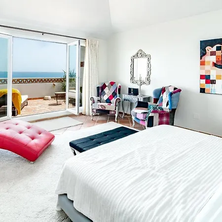 Lap- 3 Bed On The Beach. Families Only *