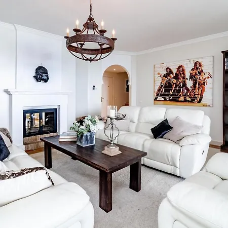 Lap- 3 Bed On The Beach. Families Only